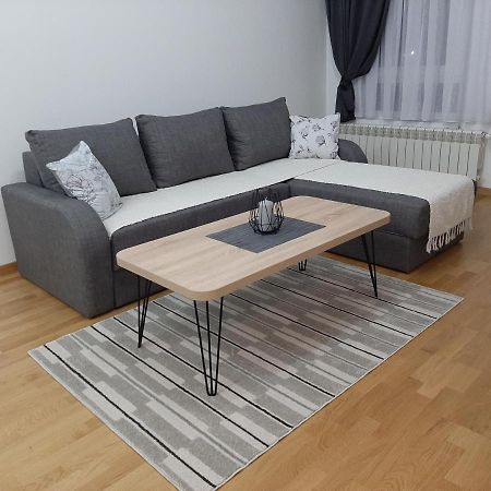 Apartman Viaggio Сремска-Митровица Экстерьер фото